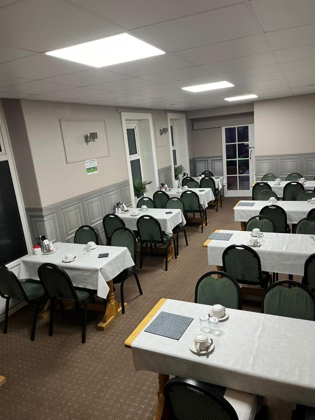 Clifton Private Hotel Blackpool Extérieur photo