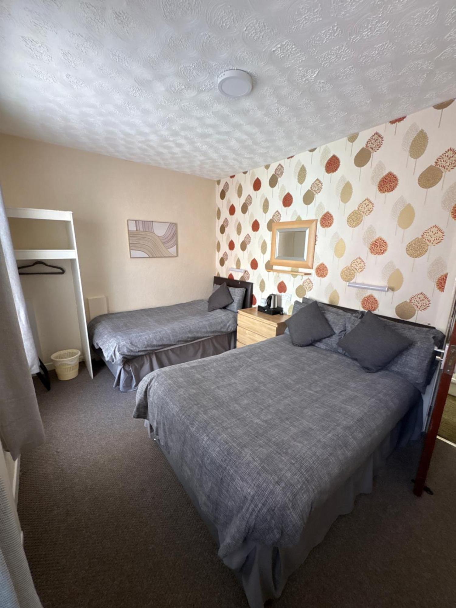Clifton Private Hotel Blackpool Extérieur photo
